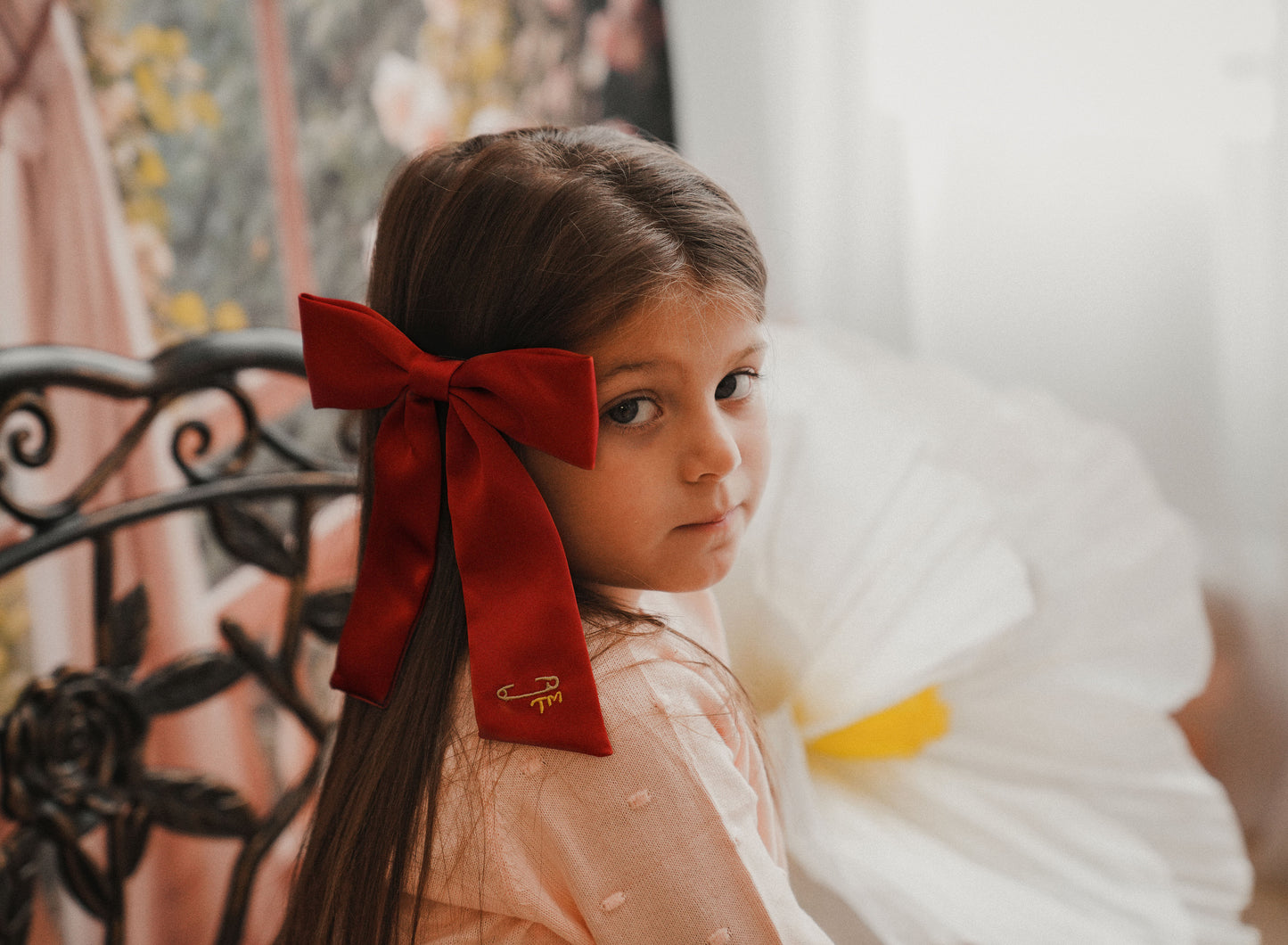 Bow Embroidery Large Bow Clip (Red)