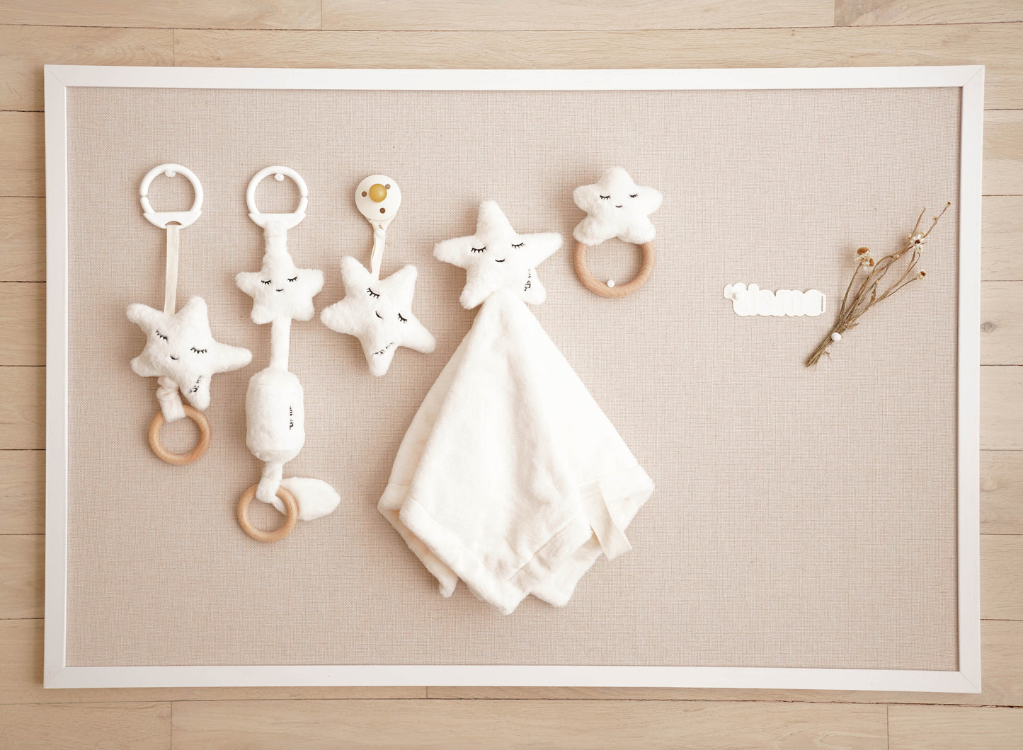 Jingle Sensory Toy Wind Chime (Star, Cream)