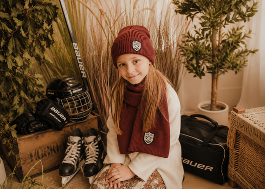 FW26 Winter Hat - Ice Hockey Hat Large Age 6-14 Maroon
