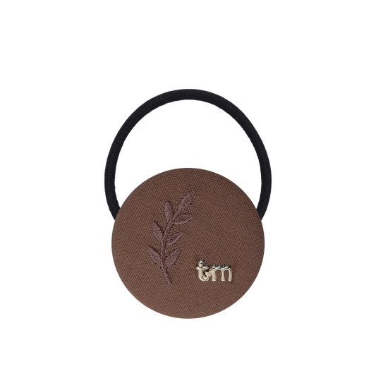 FW26 Monochrome Embroidery Linen Pony Holder Circle Brown