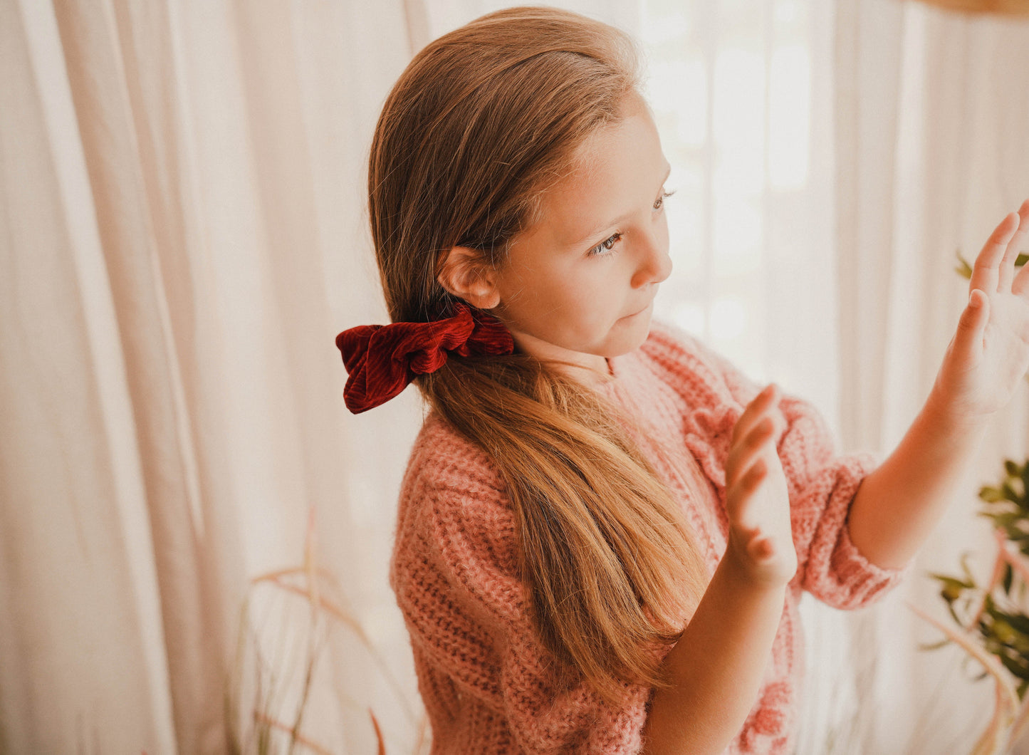 FW26 Velvet Textured Scrunchie Maroon