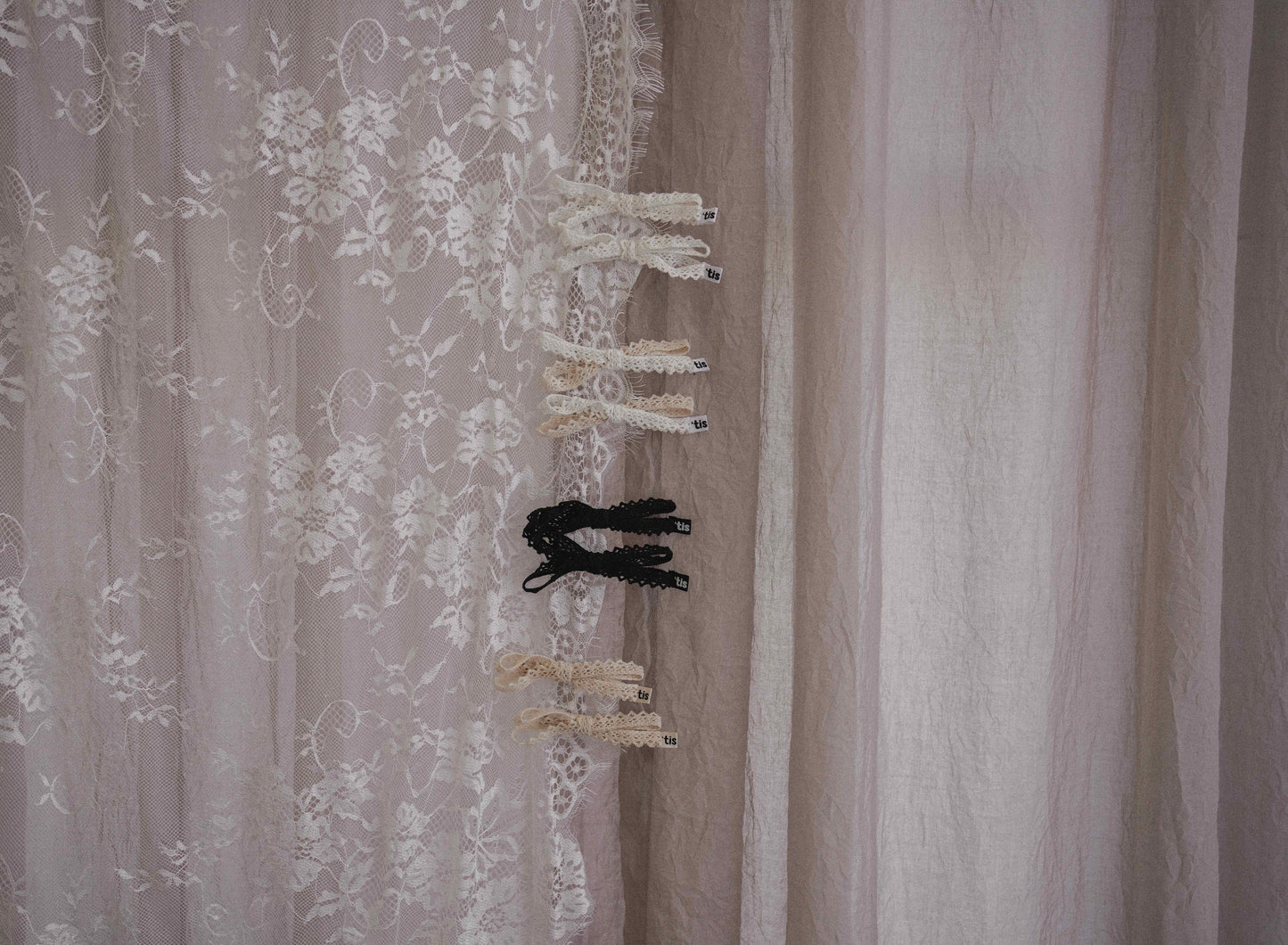 SS24 CREAM LACE DOUBLE BOW CLIP-SET OF 2