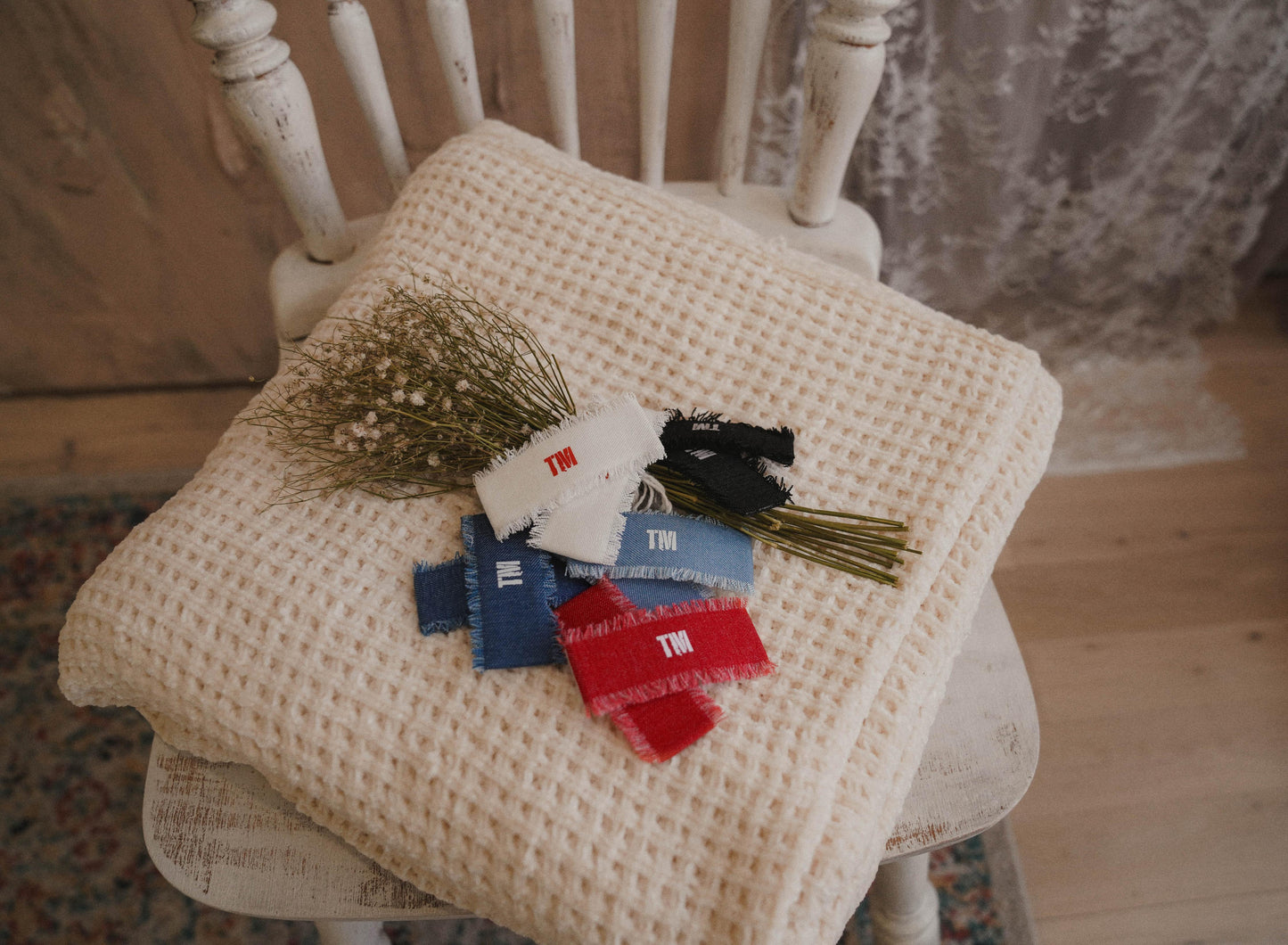 SS24 RED DENIM RECTANGLE SNAP CLIP