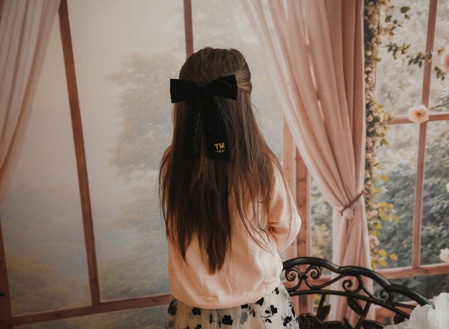 Luxe Velvet Large Bow Clip (Black)