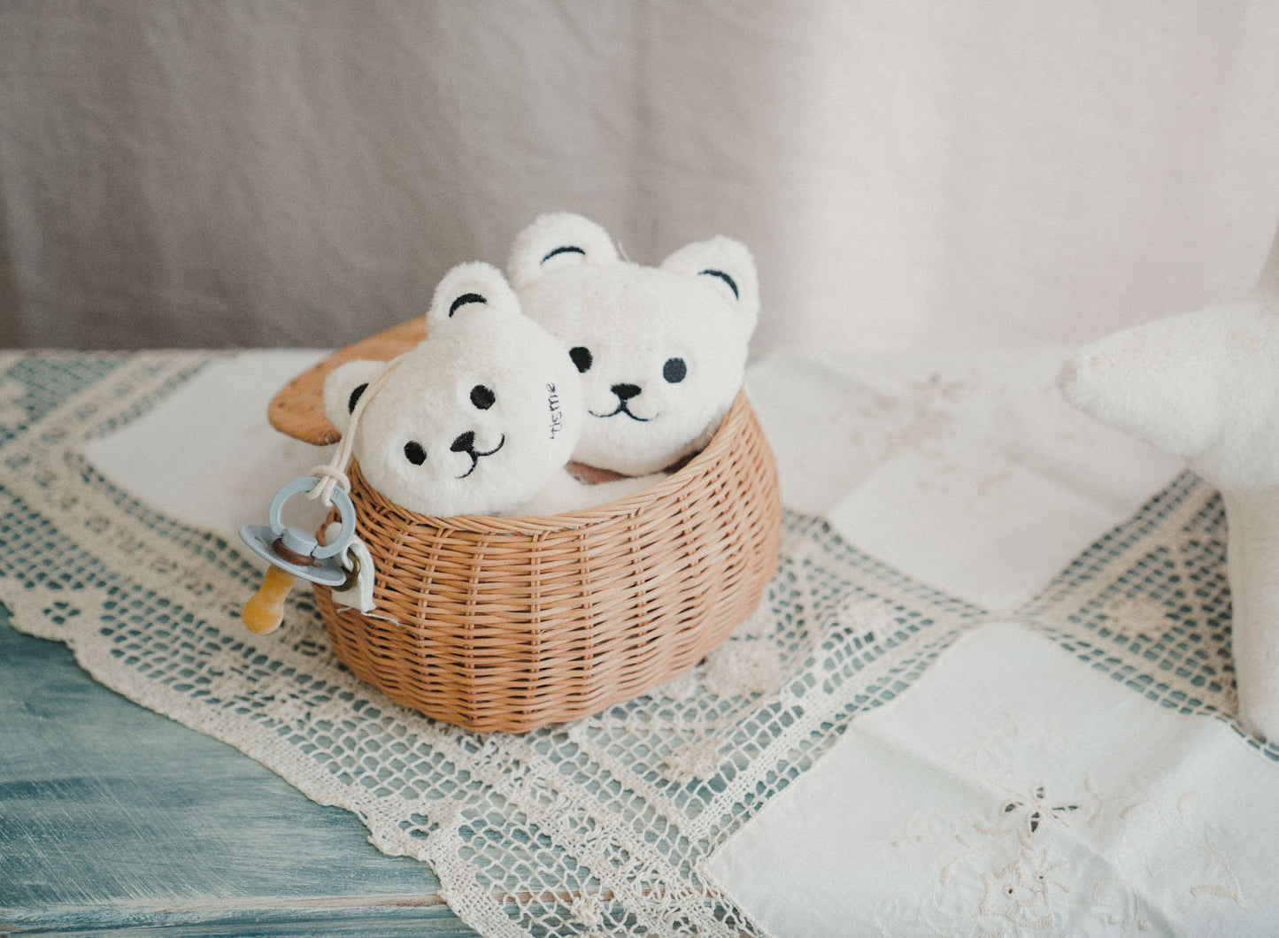 Paci Rattle Holder (Bear, Cream)